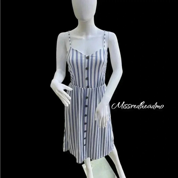 ~Angashion~ Summer Dress - Small - Picture 2 of 5